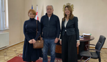 Our first steps and the first meeting with the mayor of the municipality of the Dusheti region, Mr. Zurab Sekhniashvili.